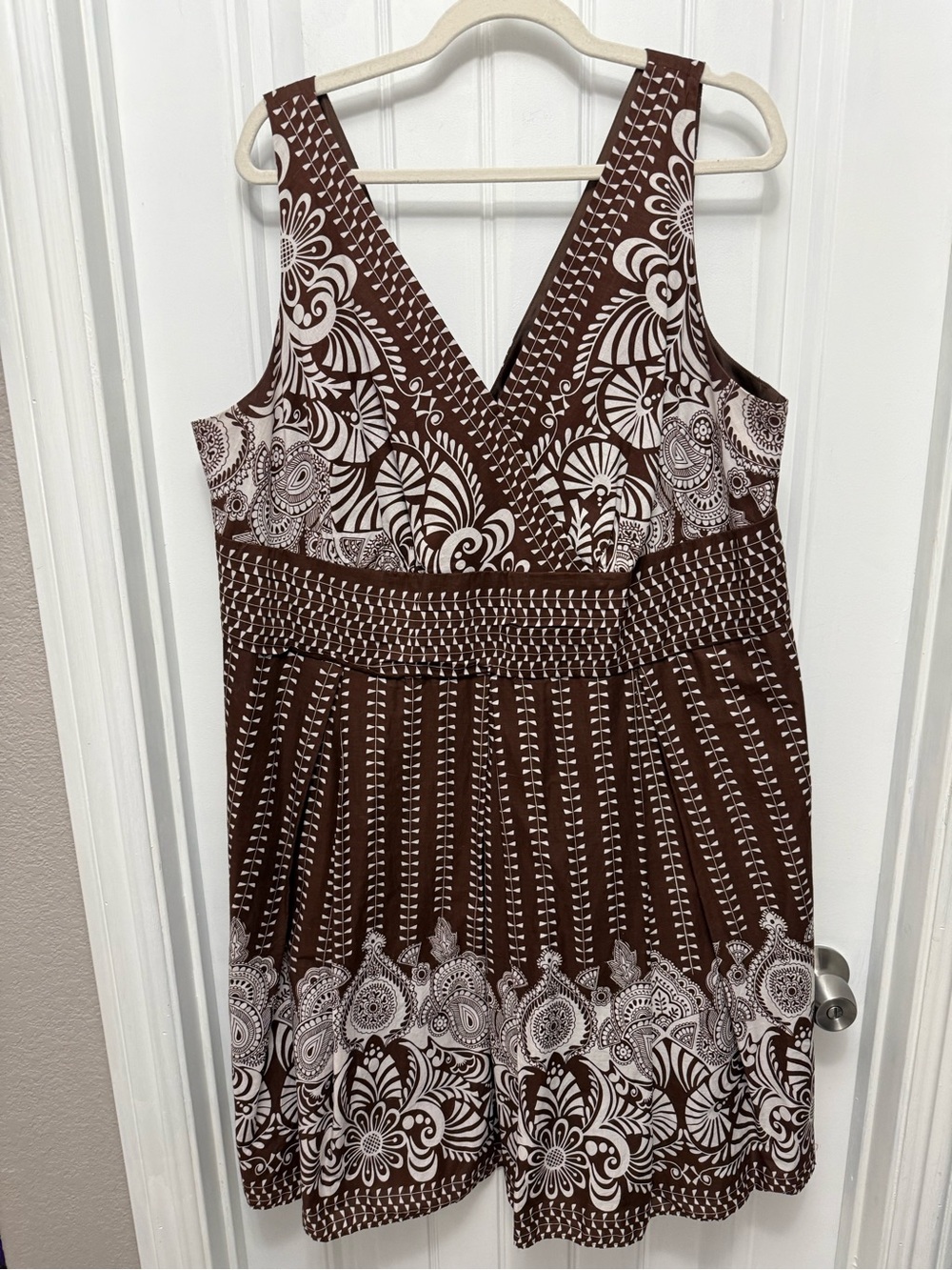 Cato Brown & White Paisley Empire Waist Dress Sleeveless Plus Size 24 (41-5)